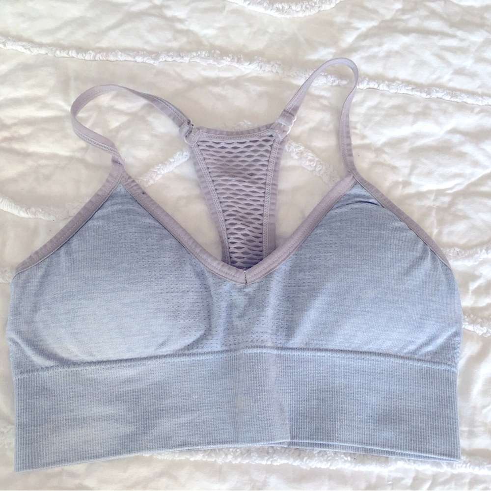Sports bra with pads - Small